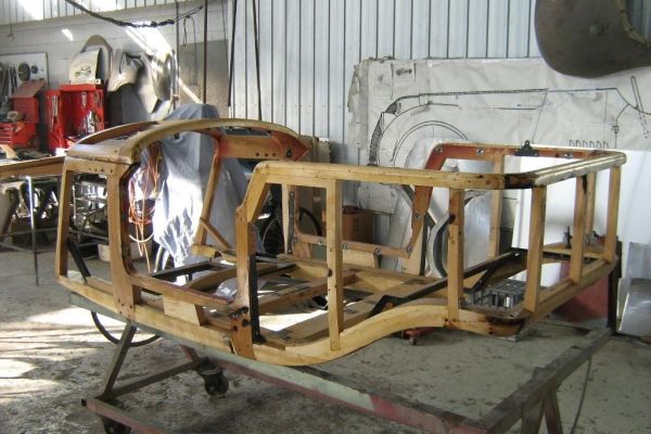 bentley-wood-no-outerDF7BA940-2099-A134-B663-AA30714725D3.jpg